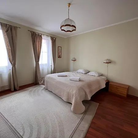 Jurincom Apartmens Zamecky Vrch Karlovy Vary Exterior photo