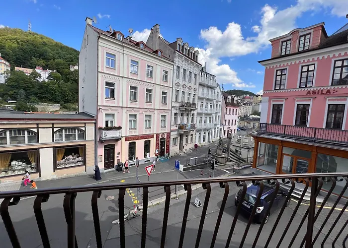 Jurincom Apartmens Zamecky Vrch