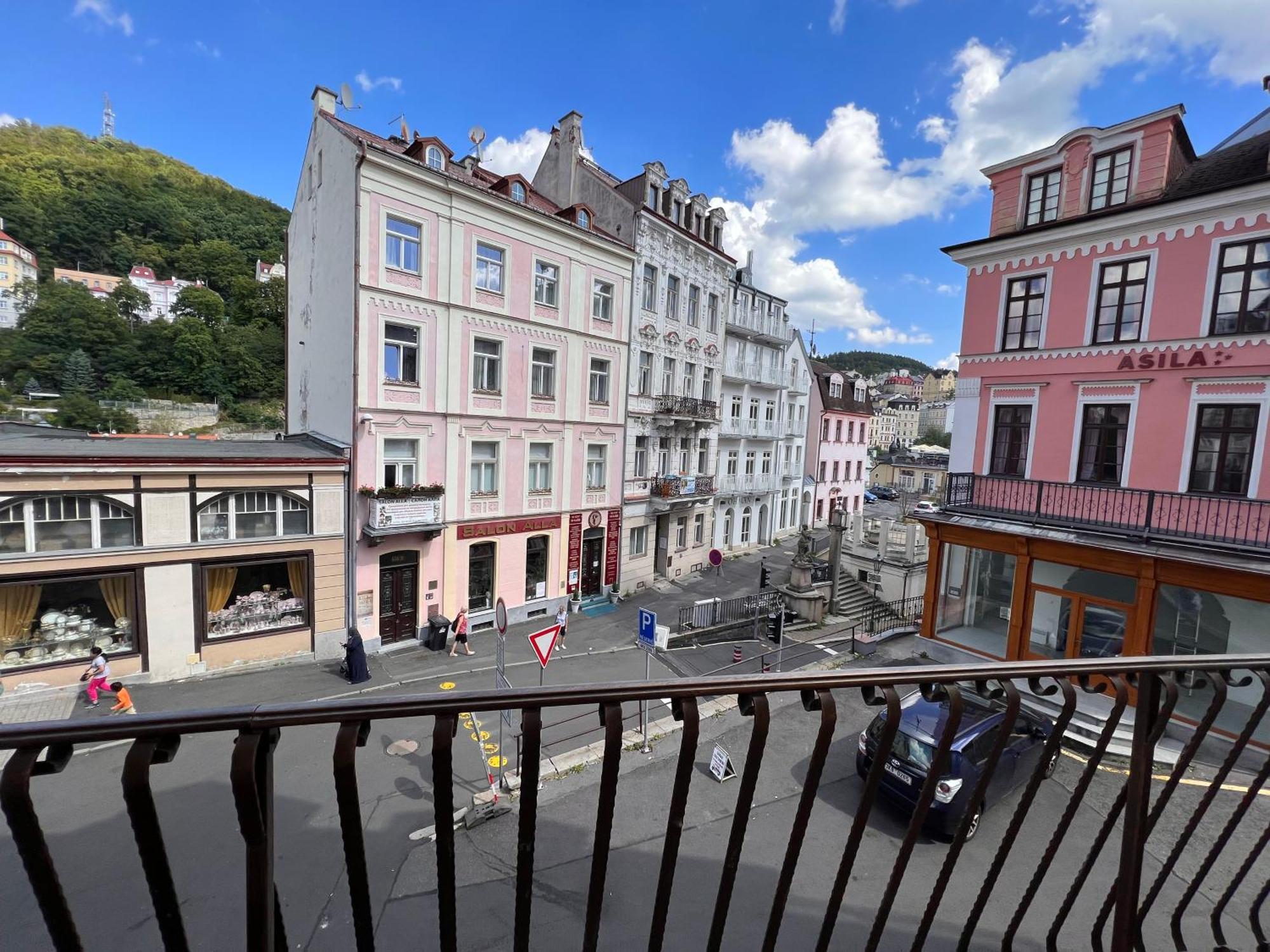 Jurincom Apartmens Zamecky Vrch